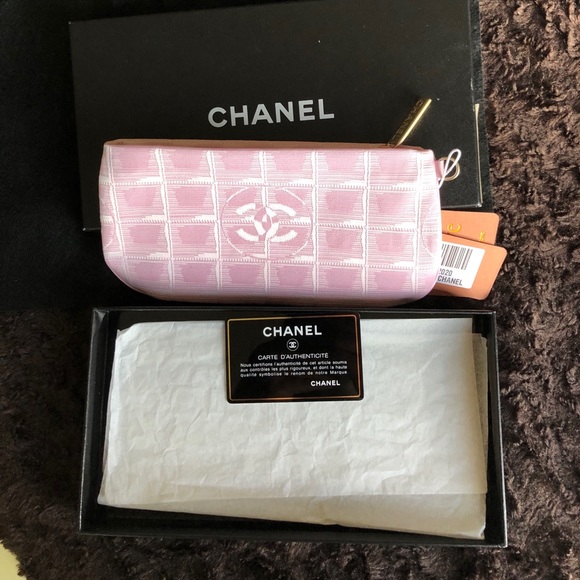 AUTHENTIC CHANEL CLOTH PURSE LIKE NEW - Picture 8 of 8